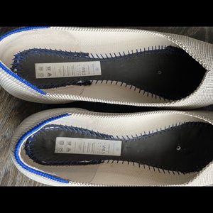 Rothy’s The Point 8.5 (Flaxseed color)